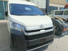 Toyota Hiace 3.5 High Roof 13 Str Petrol Automatic