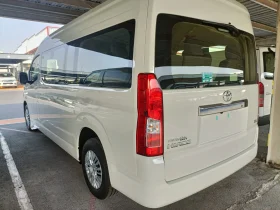 Toyota Hiace 2.8 High Roof 13 Str GL Diesel Manual